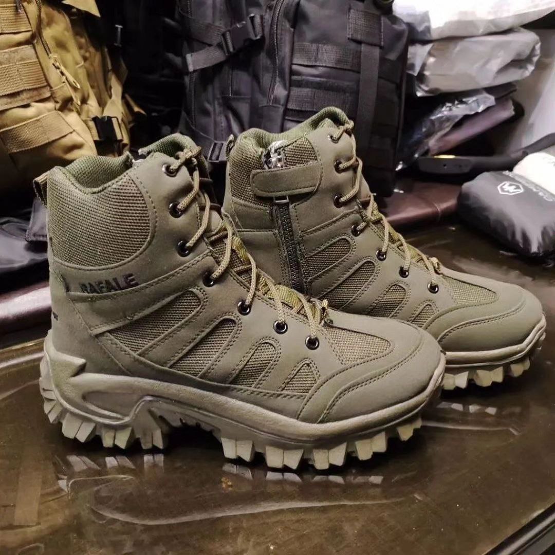 تصویر کتانی کوهنوردی مردانه ساقدار مدل رافائل زیتونی 